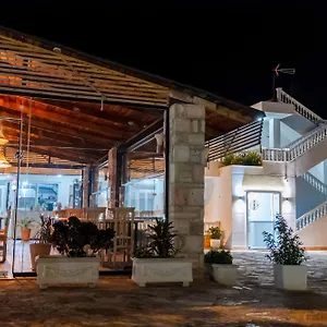 Josana Σαράντα